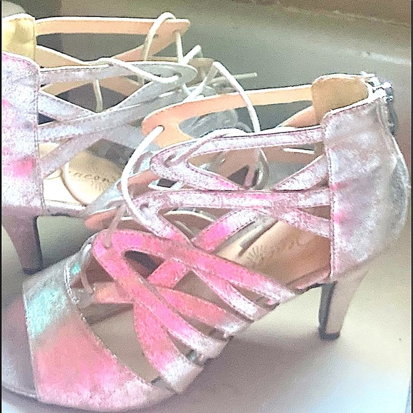 Silver, size 8,Beacon Fashion & fit, stilletos wrap/lace tie up - Picture 2 of 6